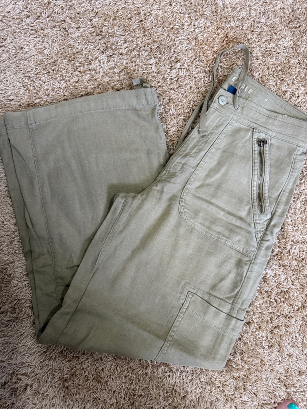 American Eagle Outfitters Tan Cargo Pants size 6